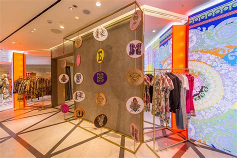 versace pop up store|Find your nearest Versace Boutique .